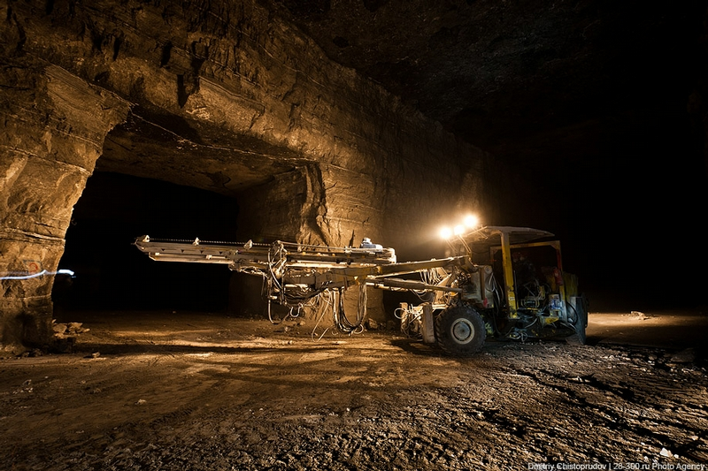 Illustration for article titled Former Soviet Mines Are Like Artificially Constructed Pits Of Hell